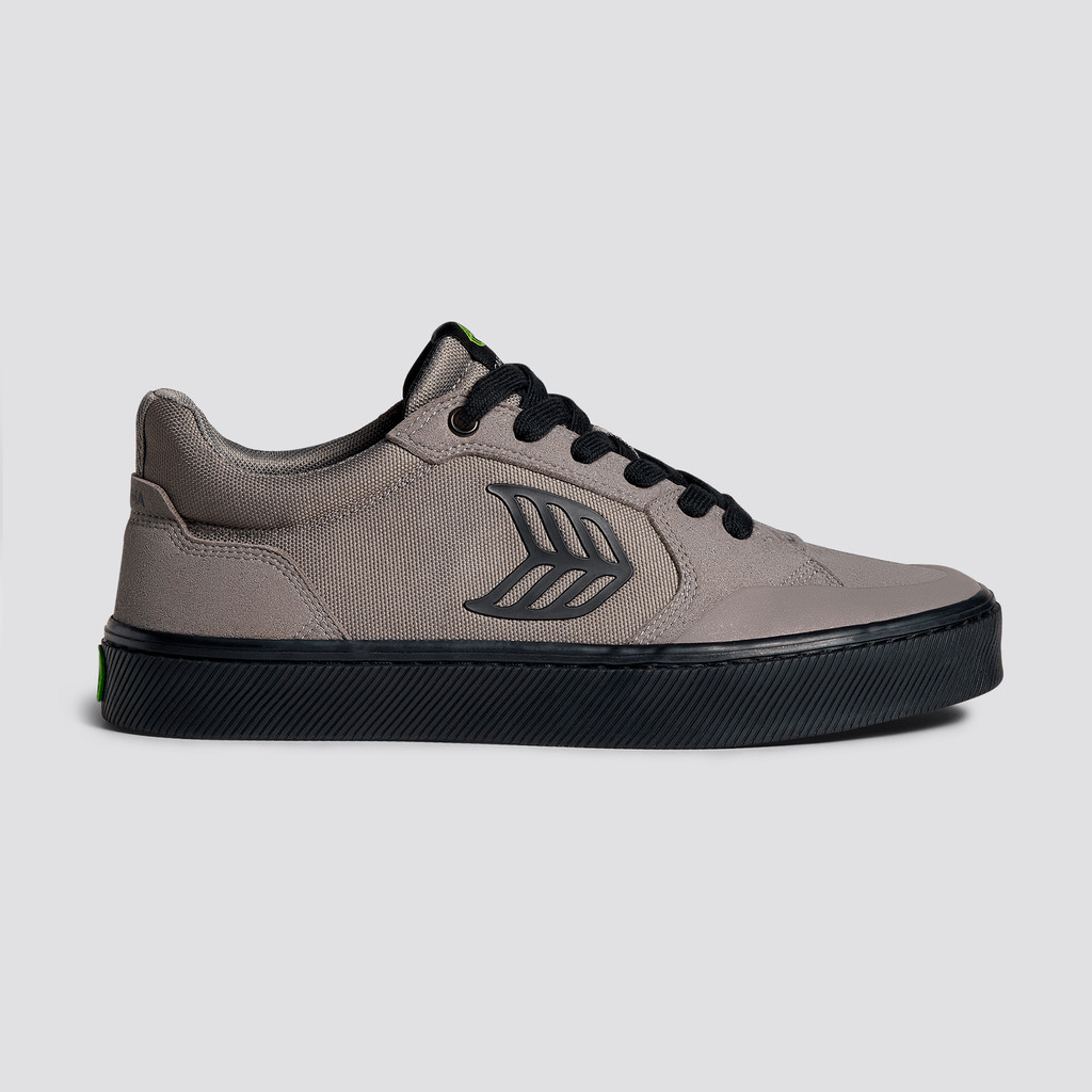 Pánské The Vallely Cariuma Low Top Suede Šedé Černé | OJGZI8395